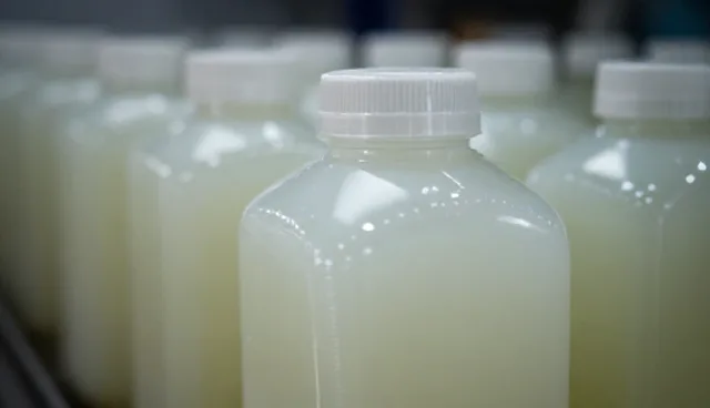 精细化学品仓储配送中两种做法的比较与取舍